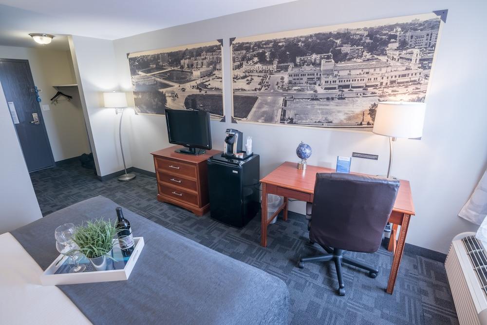 Hotel Westport Kansas City, Tapestry Collection By Hilton 外观 照片